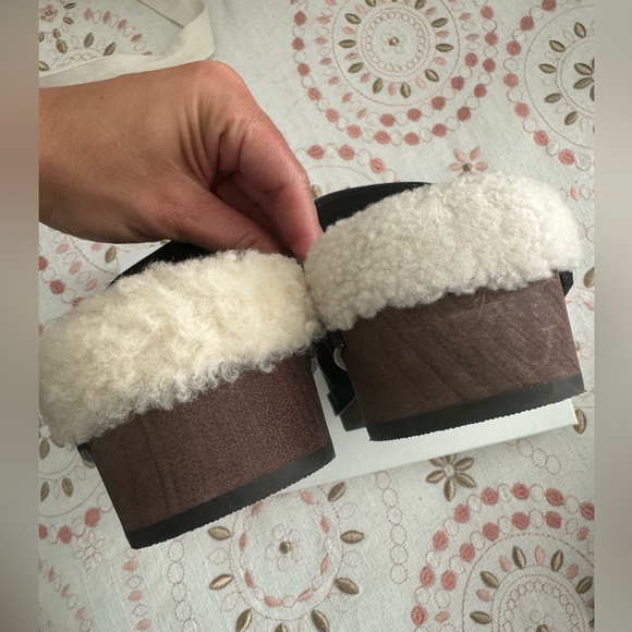 Brunello Cucinelli embellished leather clogs - Picture 11 of 11